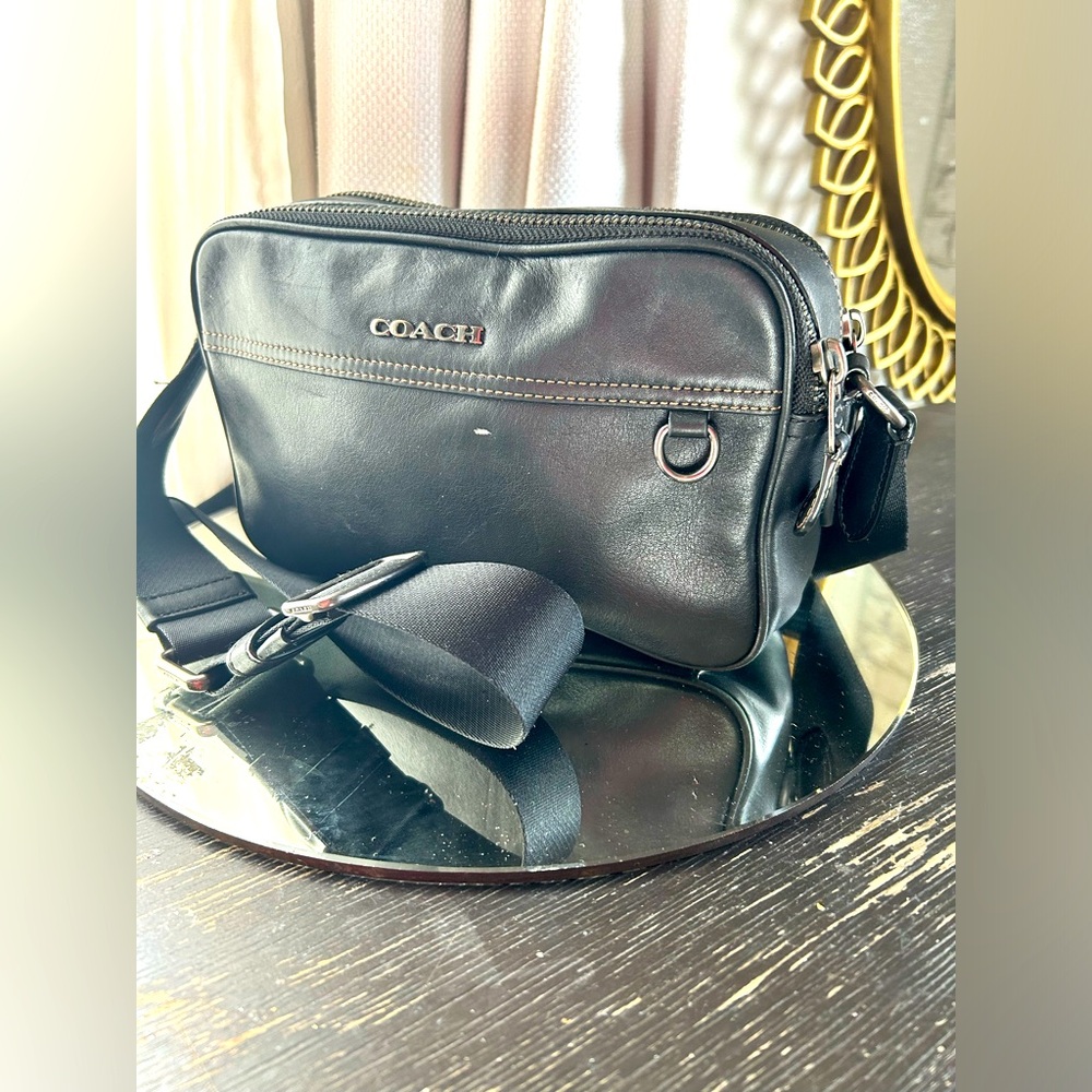 Coach Graham Crossbody Bag Black Leather